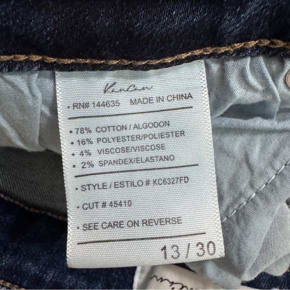 KanCan Harlow Mid Rise Button Fly Flare Jeans Distressed Dark Wash 13 30 - Picture 7 of 7